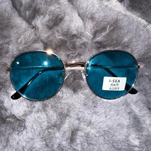 unisex blue sunglasses brand new never used round shape